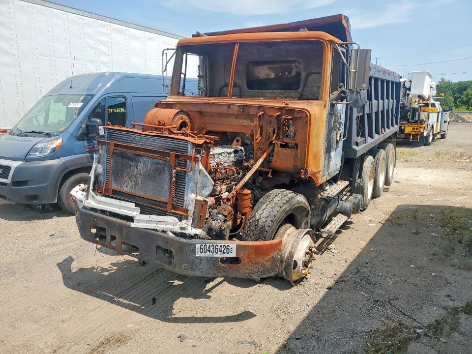 Продажа на аукционе авто 2000 Volvo Acl, vin: 4V5JC2UE6YN869343, номер лота: 60436426