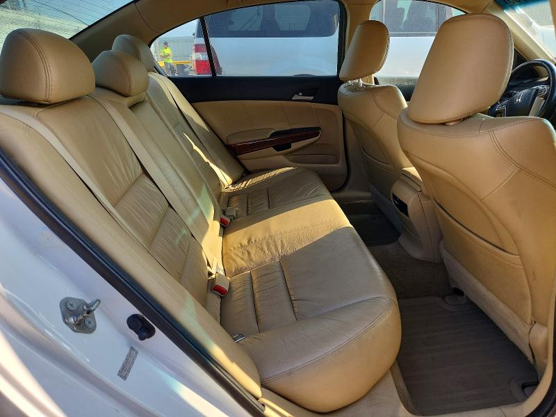 Aukcja sprzedaży 2012 Honda Accord, vin: 1HGCP3F86CA008353, numer aukcji: 61233056