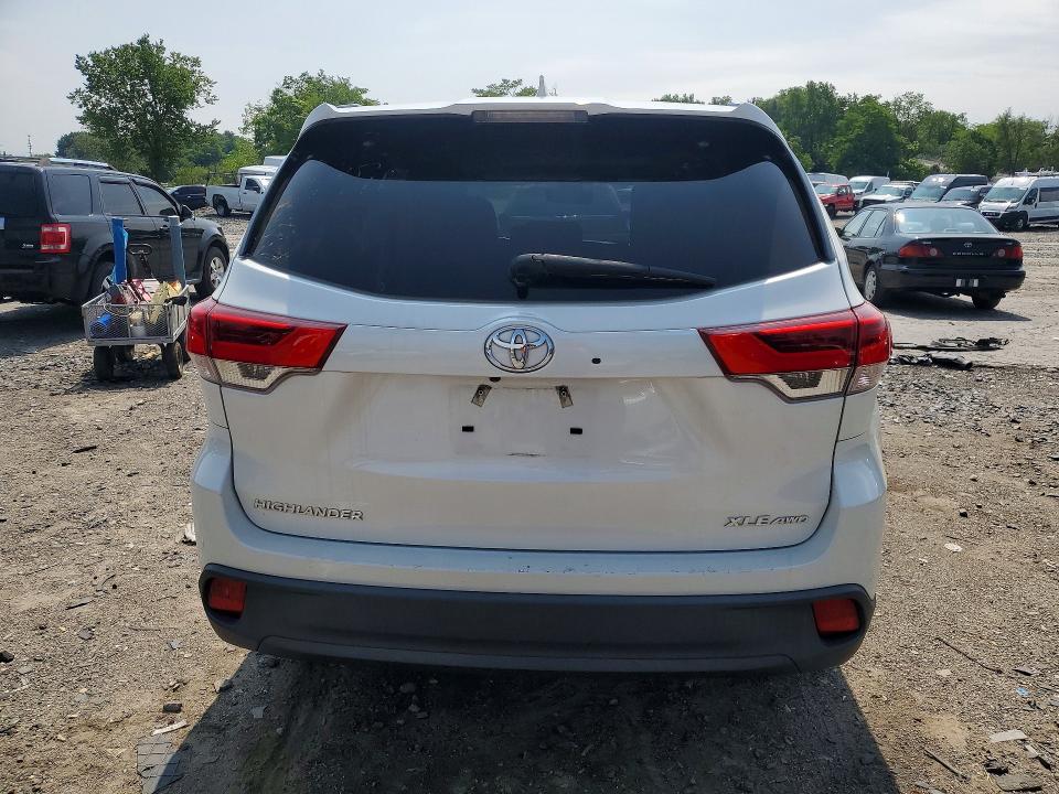 2019 Toyota Highlander მანქანა იყიდება აუქციონზე, vin: 5TDJZRFH2KS570092, აუქციონის ნომერი: 61350006