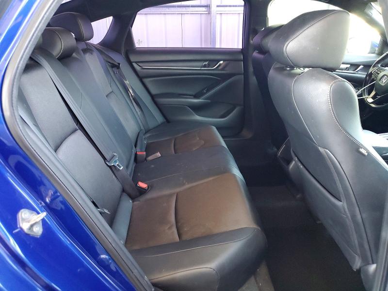 61394076 :رقم المزاد ، 1HGCV1F30KA054516 vin ، 2019 Honda Accord مزاد بيع