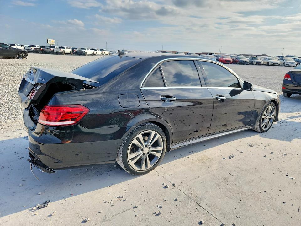 62590586 :رقم المزاد ، WDDHF8JB5GB251360 vin ، 2016 Mercedes-benz E مزاد بيع