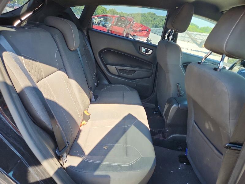 61587626 :رقم المزاد ، 3FADP4GX0KM121124 vin ، 2019 Ford Fiesta مزاد بيع