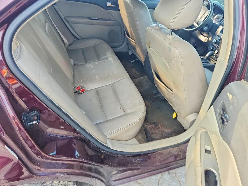 60195406 :رقم المزاد ، 3FAHP0JA1BR270398 vin ، 2011 Ford Fusion مزاد بيع