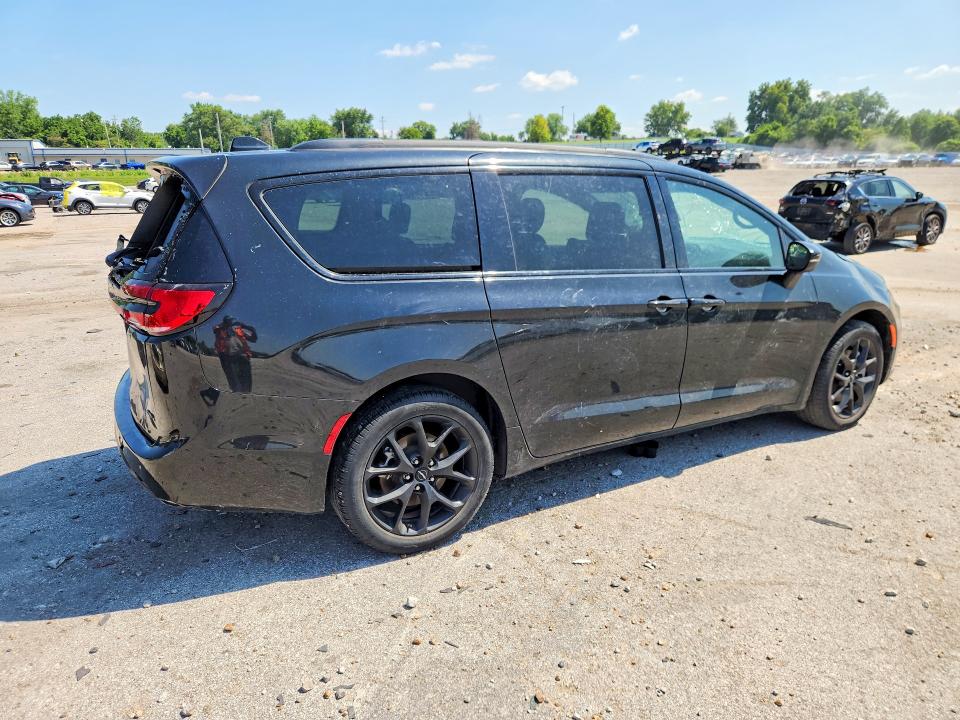 Продажа на аукционе авто 2023 Chrysler Pacifica, vin: 2C4RC3BG6PR623102, номер лота: 60762976