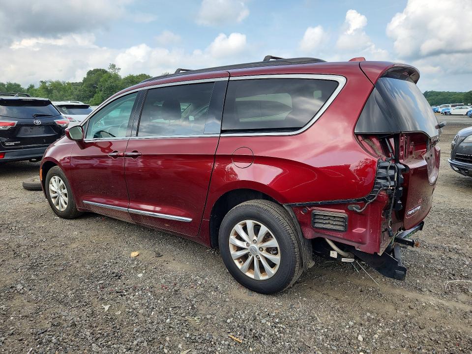 62661776 :رقم المزاد ، 2C4RC1BG2HR752492 vin ، 2017 Chrysler Pacifica مزاد بيع