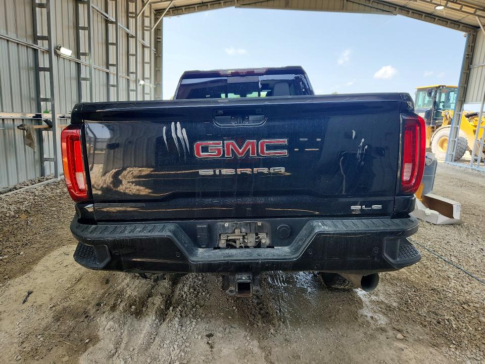 61327736 :رقم المزاد ، 1GT49VEY8NF100046 vin ، 2022 Gmc Sierra مزاد بيع