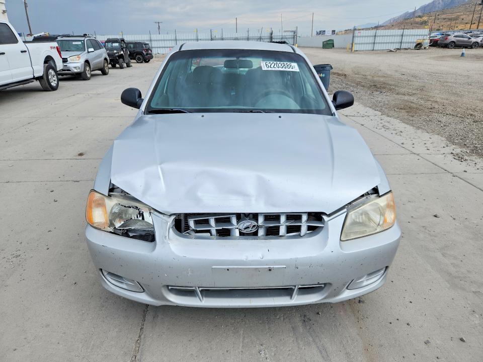 62203886 :رقم المزاد ، KMHCG45C92U336739 vin ، 2002 Hyundai Accent مزاد بيع