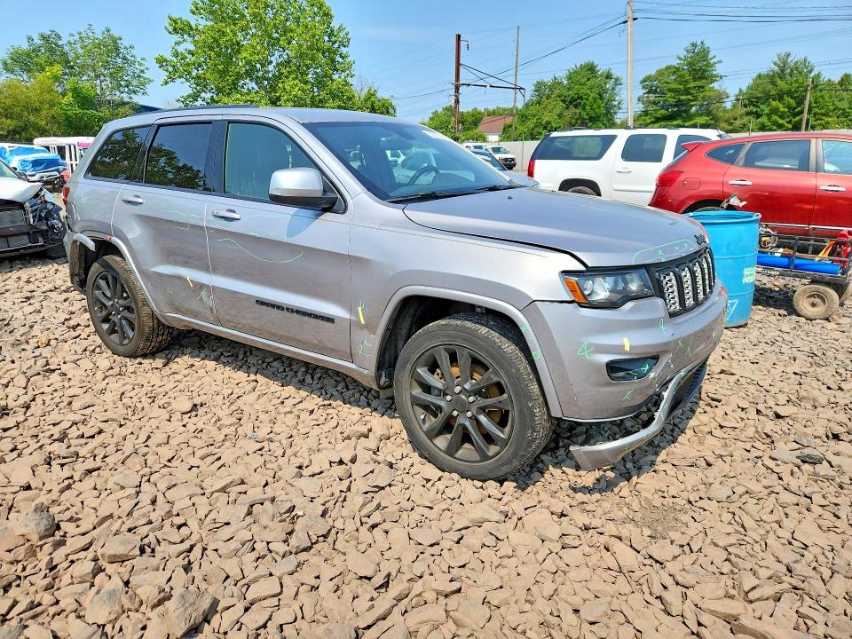Продажа на аукционе авто 2021 Jeep Grand Cherokee, vin: 1C4RJFAG3MC704278, номер лота: 61901106