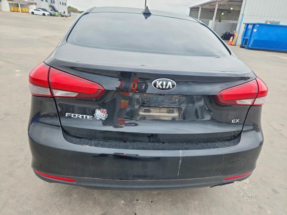 2017 Kia Forte მანქანა იყიდება აუქციონზე, vin: 3KPFL4A8XHE005223, აუქციონის ნომერი: 62651516