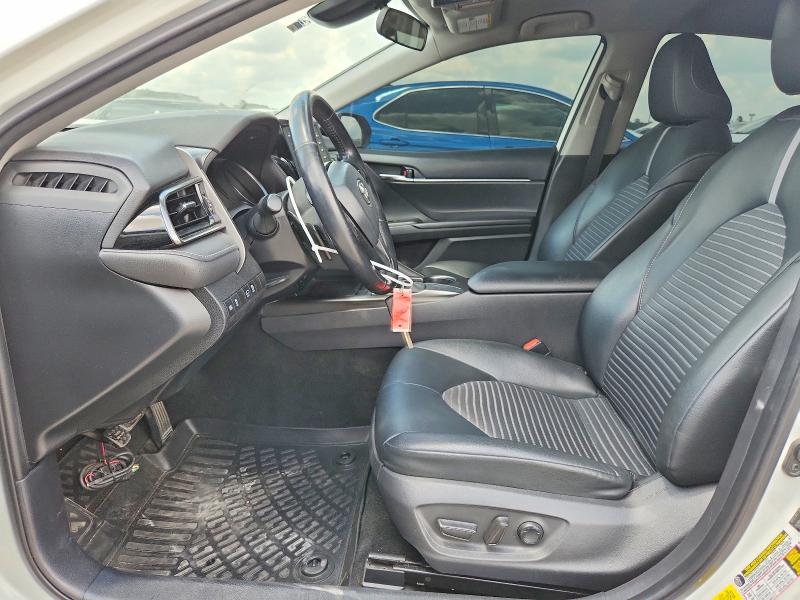 59982836 :رقم المزاد ، 4T1G11AK2MU413095 vin ، 2021 Toyota Camry مزاد بيع