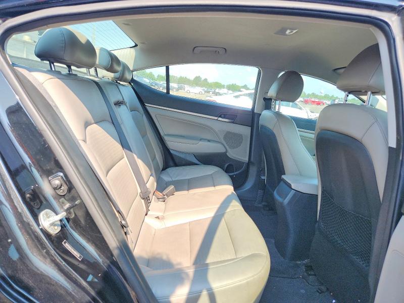 62768976 :رقم المزاد ، 5NPD84LF6HH060770 vin ، 2017 Hyundai Elantra مزاد بيع