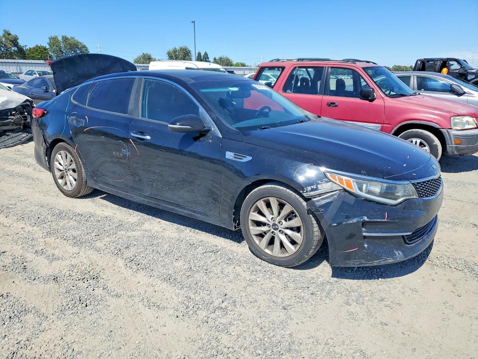 Продажа на аукционе авто 2016 Kia Optima, vin: 5XXGU4L30GG033623, номер лота: 60181776