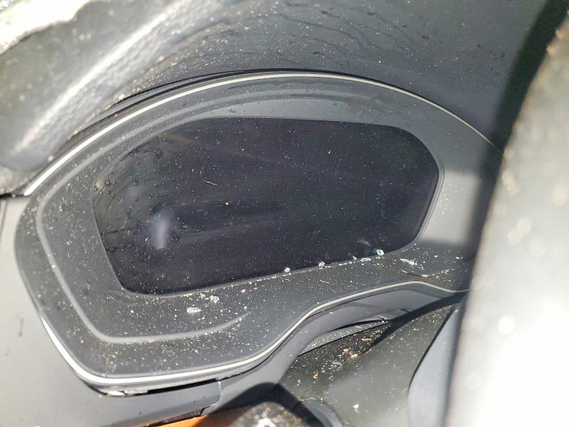 60239116 :رقم المزاد ، WA1EAAFY2N2129353 vin ، 2022 Audi Q5 مزاد بيع
