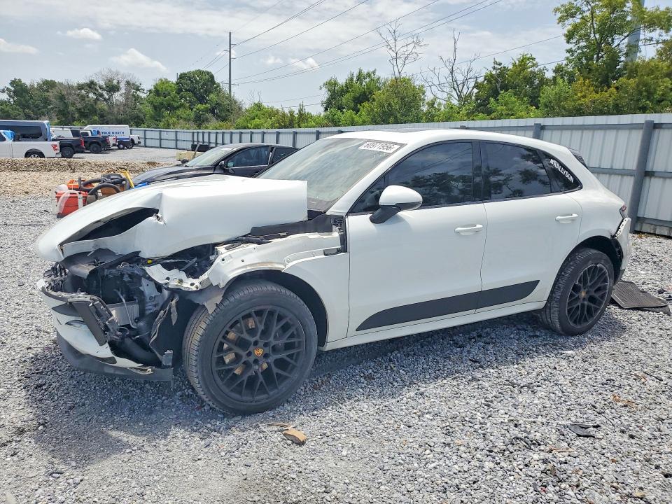 60971956 :رقم المزاد ، WP1AA2A58LLB11713 vin ، 2020 Porsche Macan مزاد بيع