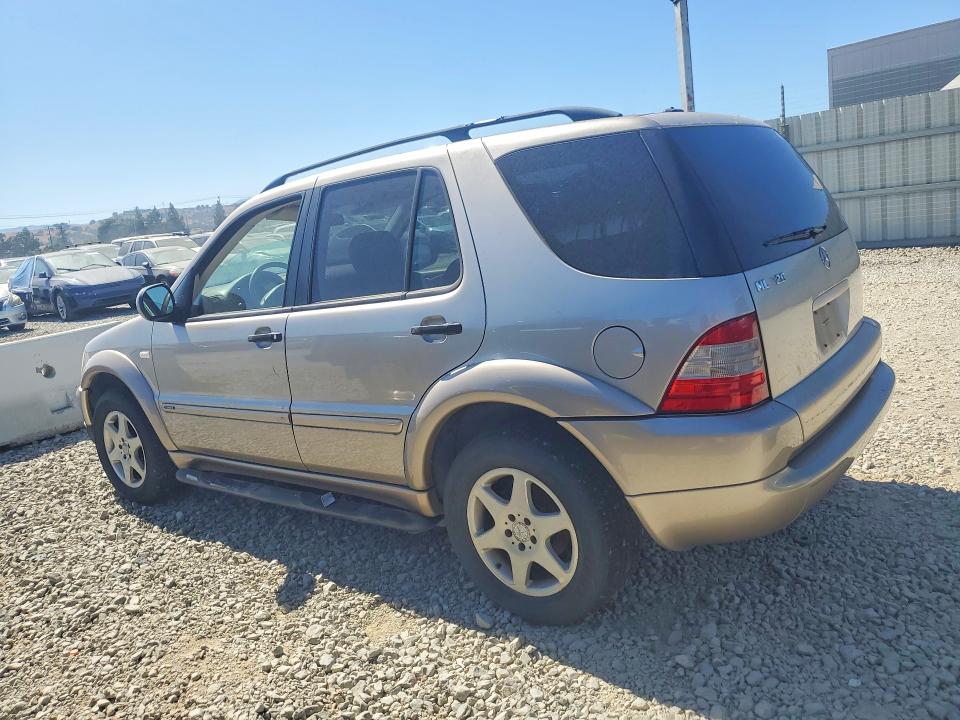 2001 Mercedes-benz Ml მანქანა იყიდება აუქციონზე, vin: 4JGAB54E11A258407, აუქციონის ნომერი: 63083416