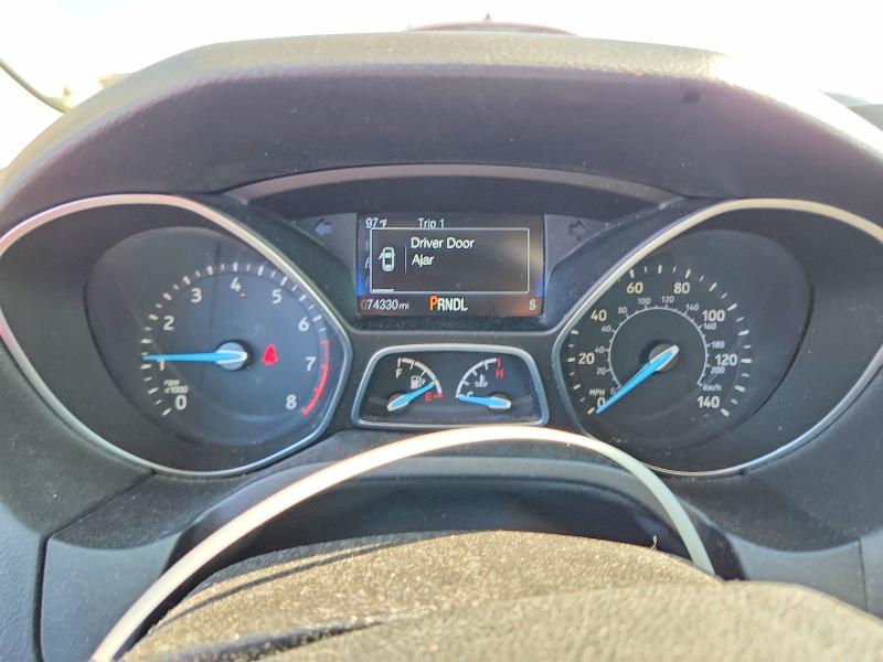 62917466 :رقم المزاد ، 1FADP3F23JL319972 vin ، 2018 Ford Focus مزاد بيع