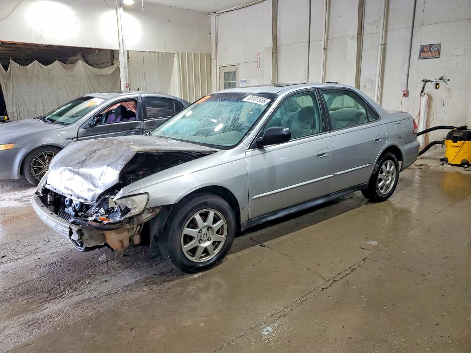 Продажа на аукционе авто 2002 Honda Accord, vin: 1HGCG56712A138137, номер лота: 62097636