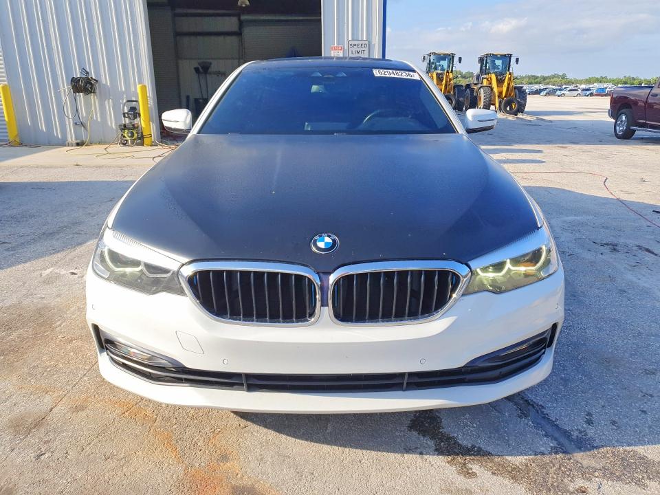 2018 Bmw 530e მანქანა იყიდება აუქციონზე, vin: WBAJA9C55JB252522, აუქციონის ნომერი: 62948236