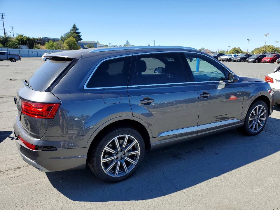 2019 Audi Q7 მანქანა იყიდება აუქციონზე, vin: WA1LAAF74KD020942, აუქციონის ნომერი: 61493376
