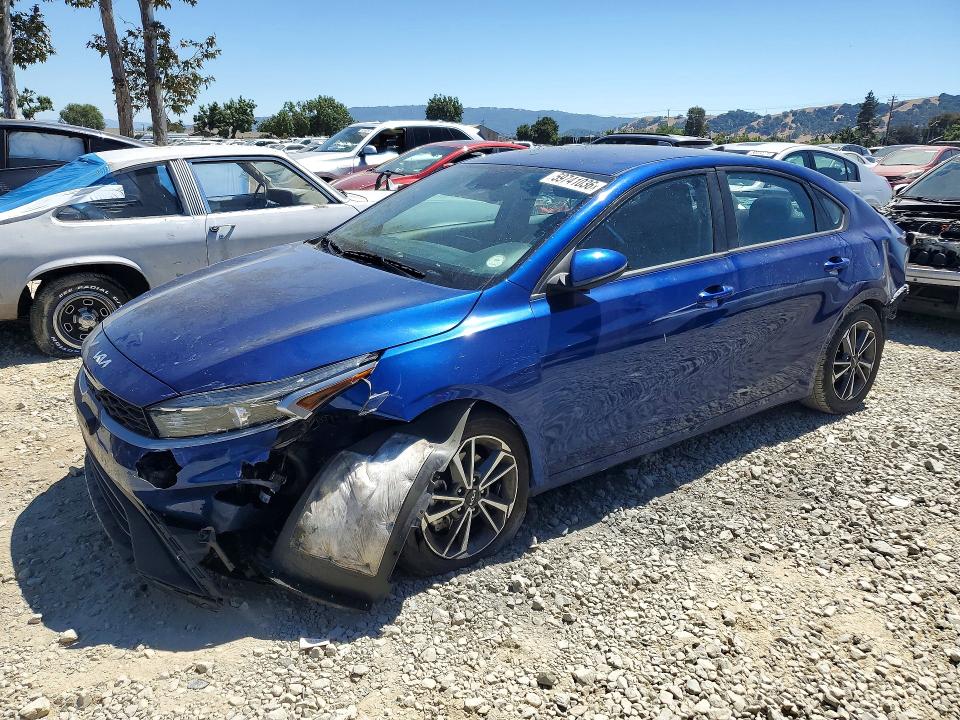 59741036 :رقم المزاد ، 3KPF24AD8NE473334 vin ، 2022 Kia Forte مزاد بيع