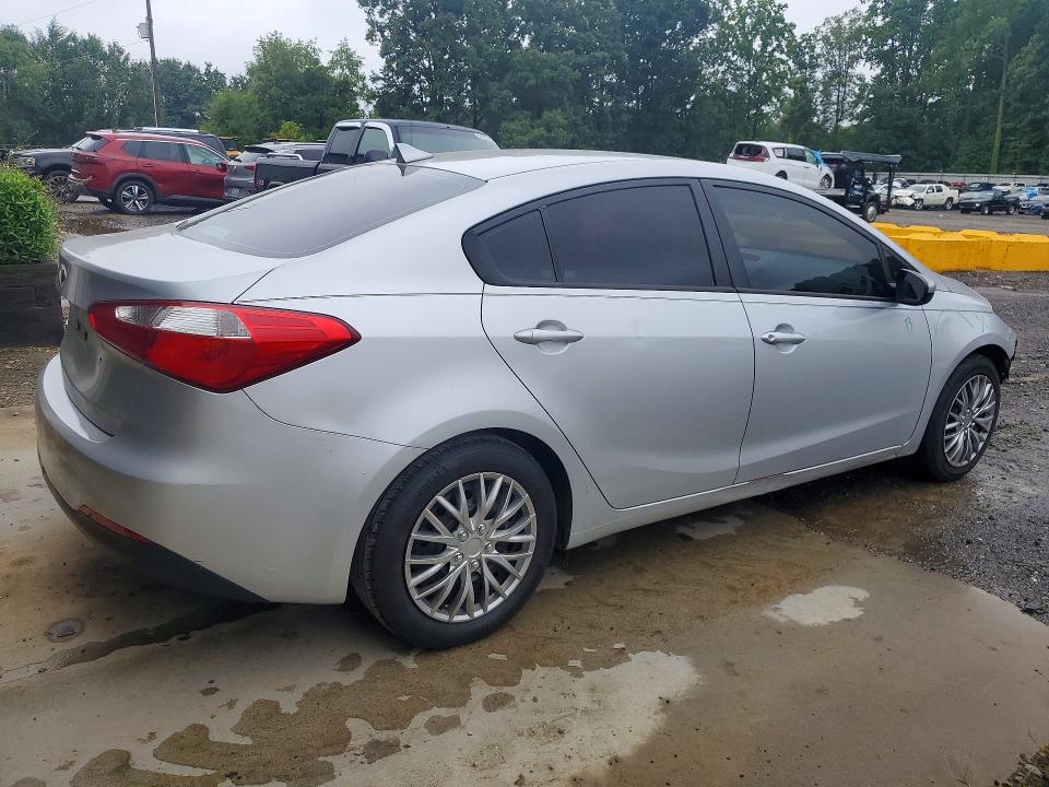 62249026 :رقم المزاد ، KNAFK4A63F5393371 vin ، 2015 Kia Forte مزاد بيع