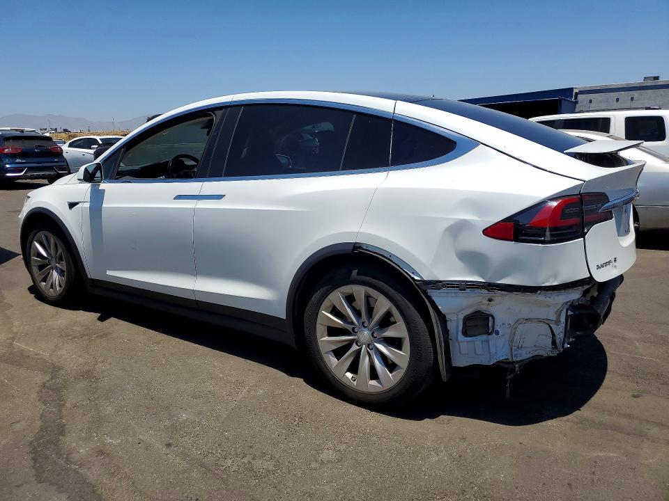 Продажа на аукционе авто 2019 Tesla Model X, vin: 5YJXCAE25KF152947, номер лота: 60084176