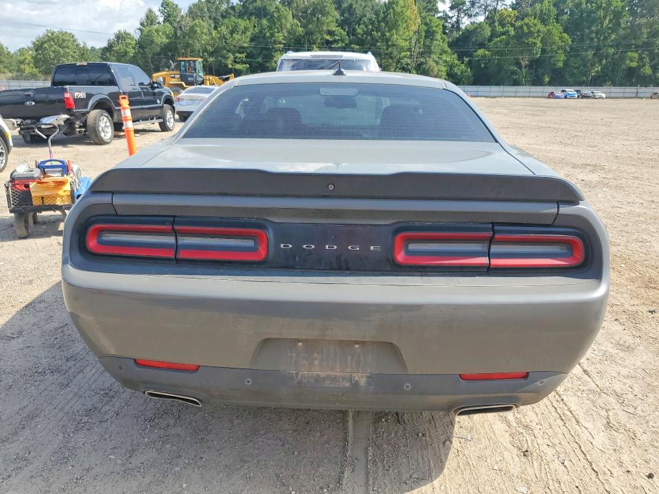 61721346 :رقم المزاد ، 2C3CDZAG3JH322215 vin ، 2018 Dodge Challenger مزاد بيع