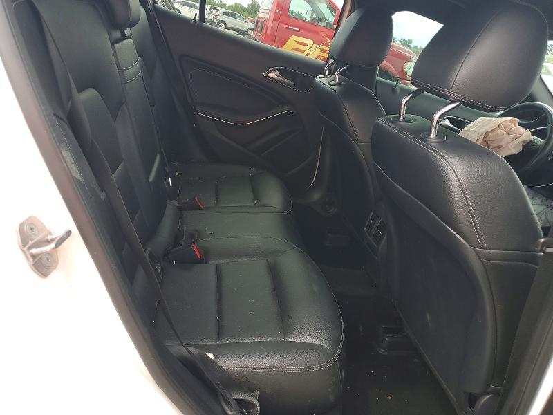 59398896 :رقم المزاد ، WDCTG4GB9JJ497997 vin ، 2018 Mercedes-benz Gla مزاد بيع