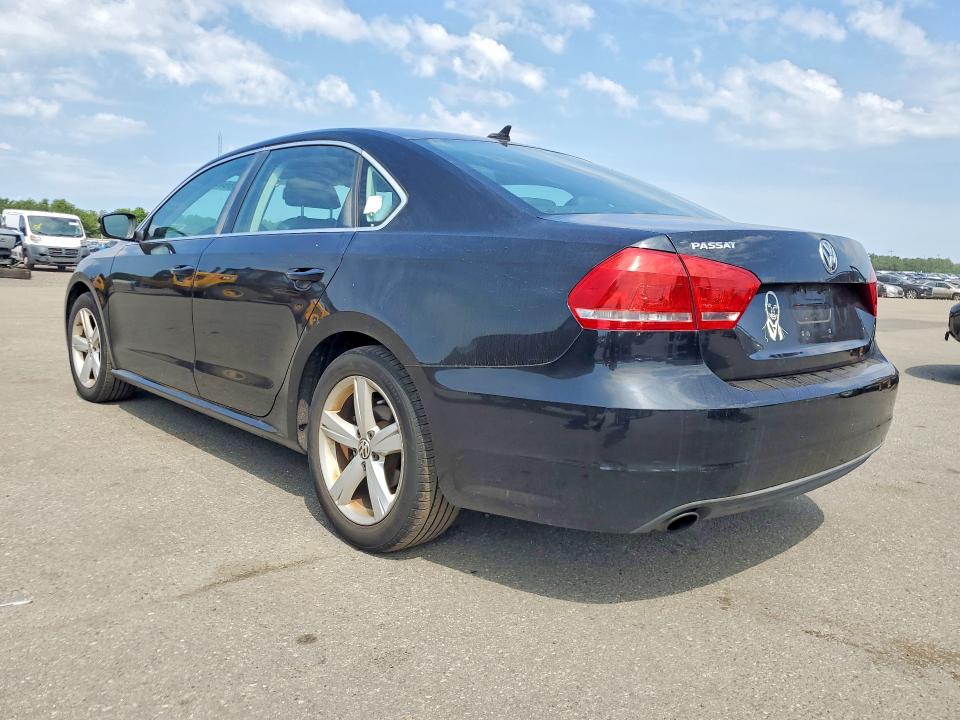60694946 :رقم المزاد ، 1VWBP7A36DC006408 vin ، 2013 Volkswagen Passat مزاد بيع