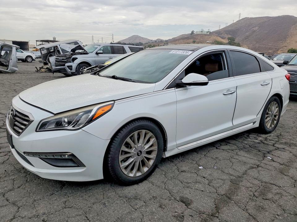 2015 Hyundai Sonata მანქანა იყიდება აუქციონზე, vin: 5NPE34AF0FH078992, აუქციონის ნომერი: 61017326
