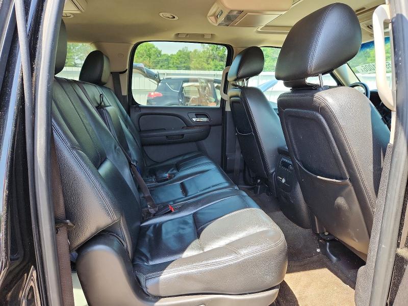 59961006 :رقم المزاد ، 1GNSKJE79CR136665 vin ، 2012 Chevrolet Suburban مزاد بيع