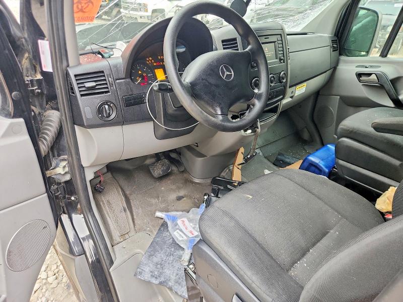60933626 :رقم المزاد ، 8BRPE8DD8GE127571 vin ، 2016 Mercedes-benz Sprinter مزاد بيع