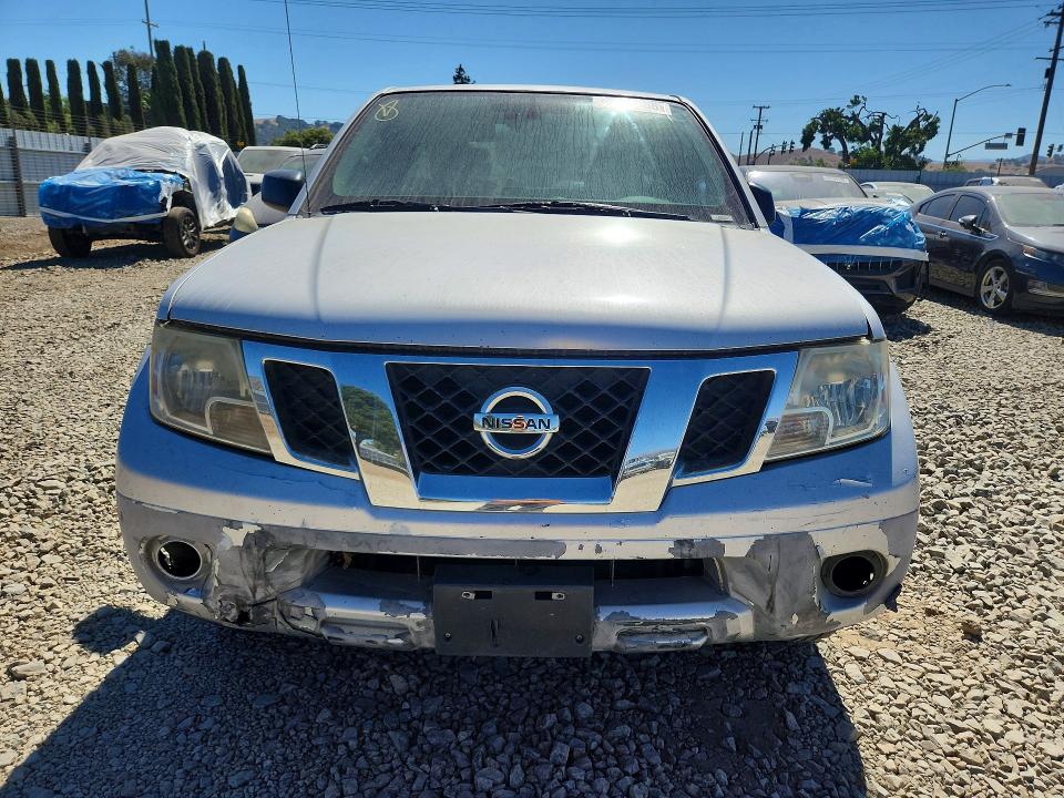 60526666 :رقم المزاد ، 1N6BD0CT9FN756115 vin ، 2015 Nissan Frontier مزاد بيع