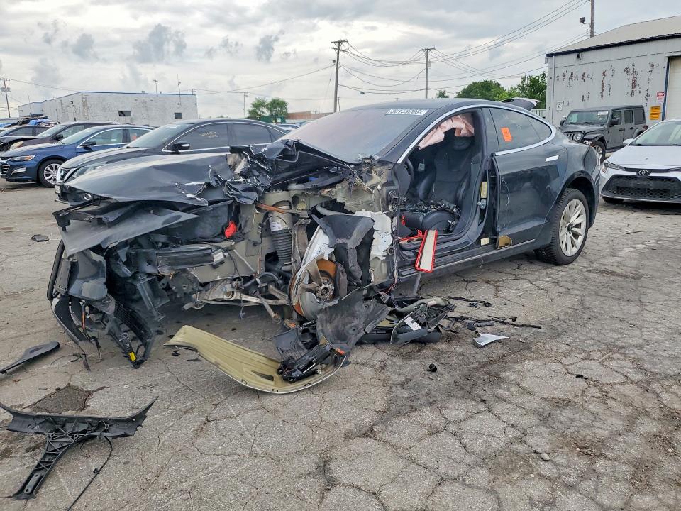 Продаж на аукціоні авто 2018 Tesla Model S, vin: 5YJSA1E24JF280725, номер лоту: 60159206