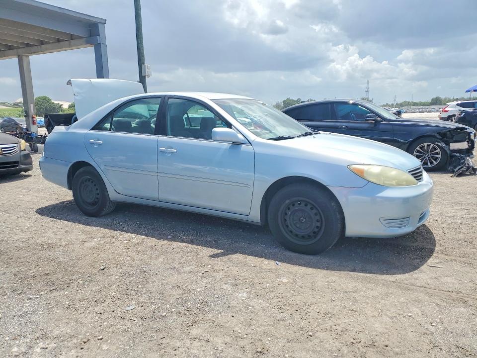 2005 Toyota Camry მანქანა იყიდება აუქციონზე, vin: 4T1BE32K85U516418, აუქციონის ნომერი: 60782526