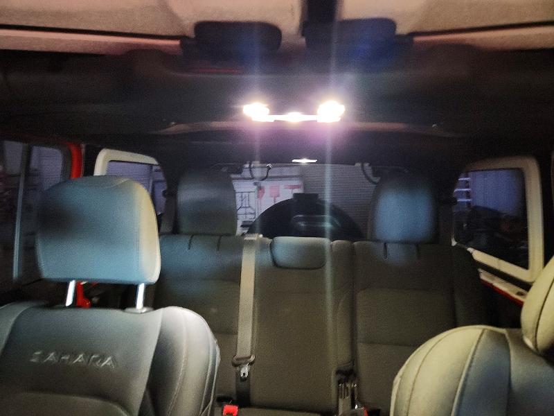 Продажа на аукционе авто 2020 Jeep Wrangler Unlimited, vin: 1C4HJXENXLW206814, номер лота: 61426926