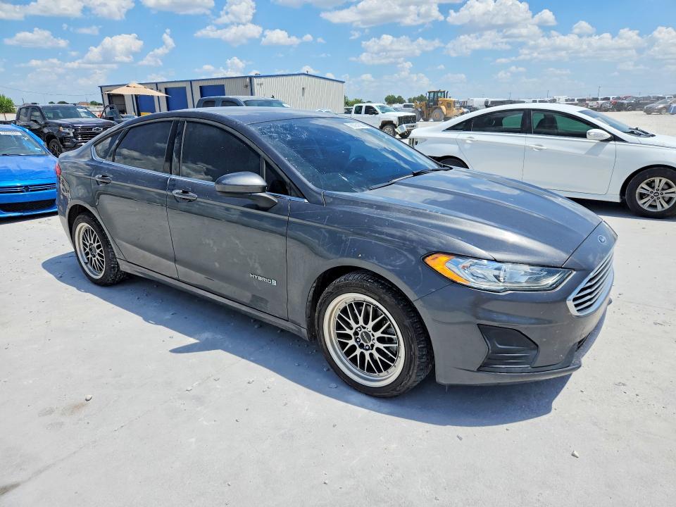2019 Ford Fusion მანქანა იყიდება აუქციონზე, vin: 3FA6P0LU0KR202818, აუქციონის ნომერი: 60251596