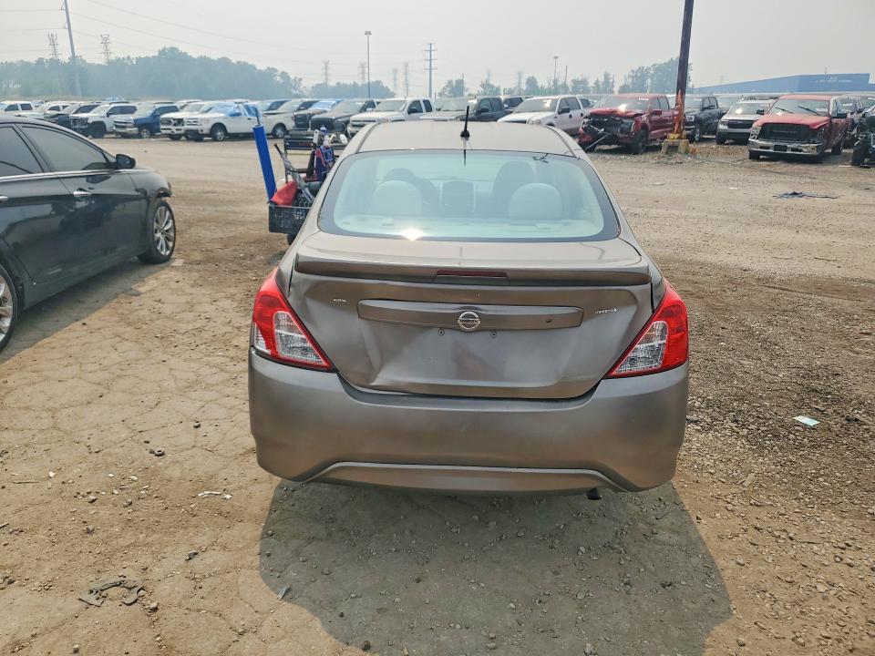 2015 Nissan Versa მანქანა იყიდება აუქციონზე, vin: 3N1CN7AP7FL843016, აუქციონის ნომერი: 61665906