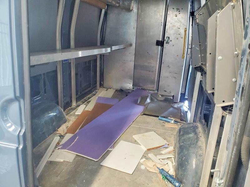 62597716 :رقم المزاد ، WD3PE7CD6JP634777 vin ، 2018 Mercedes-benz Sprinter مزاد بيع