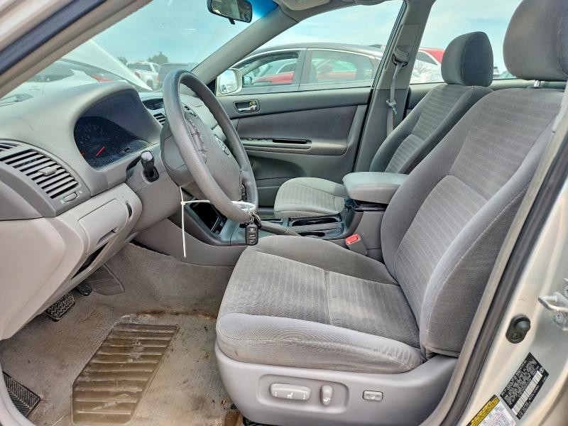 2005 Toyota Camry მანქანა იყიდება აუქციონზე, vin: 4T1BF32K35U614334, აუქციონის ნომერი: 60229186