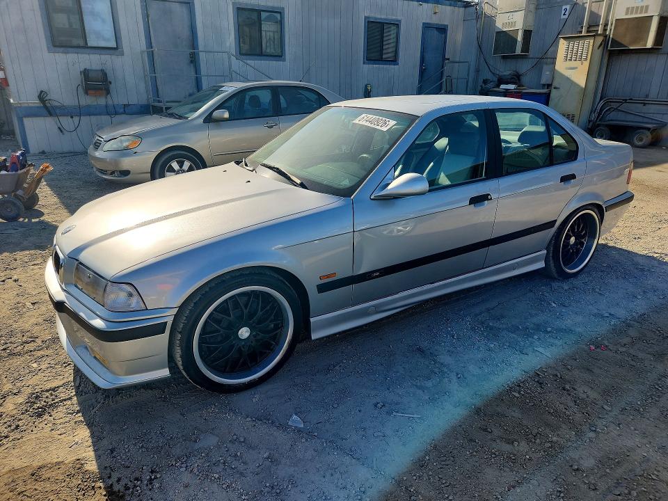 1998 Bmw M3 მანქანა იყიდება აუქციონზე, vin: WBSCD9324WEE07197, აუქციონის ნომერი: 61440926