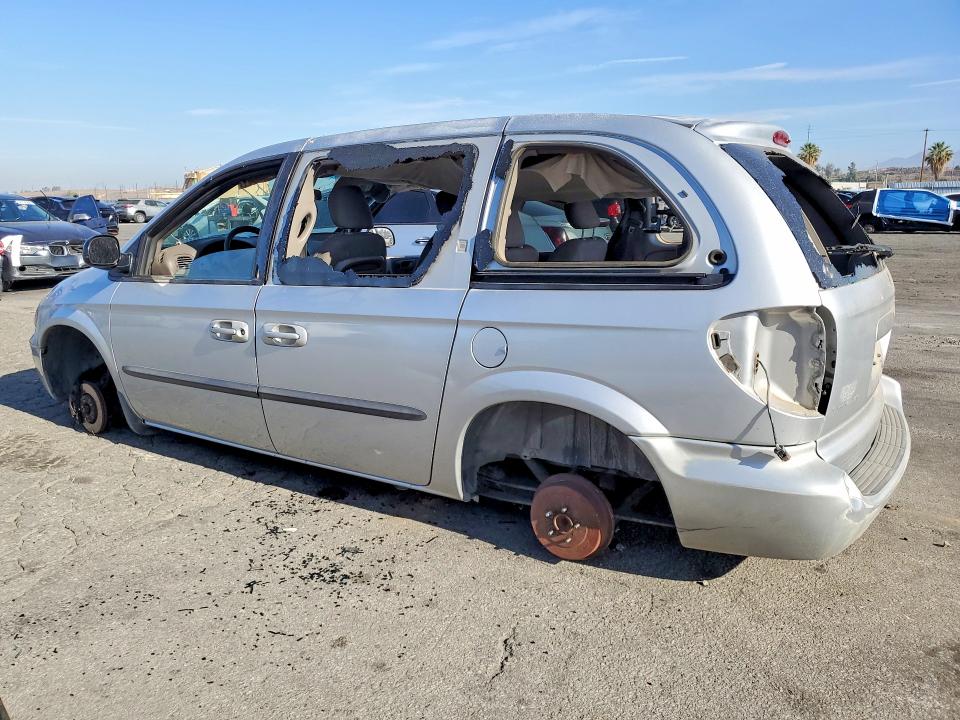 2003 Chrysler Voyager მანქანა იყიდება აუქციონზე, vin: 1C8GJ45303B229761, აუქციონის ნომერი: 61003636