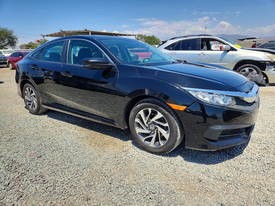 Продажа на аукционе авто 2018 Honda Civic, vin: 2HGFC2F76JH543594, номер лота: 61220046