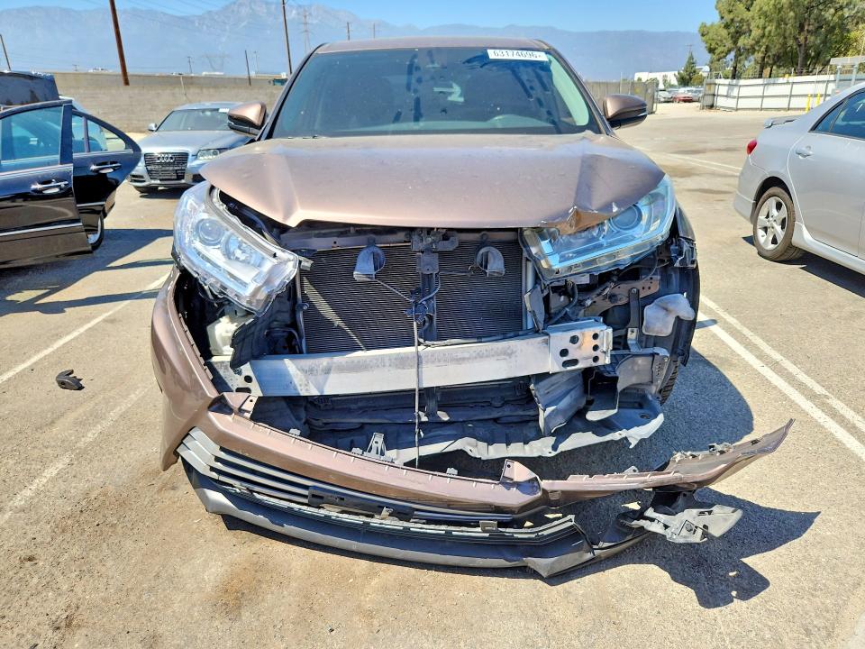 Aukcja sprzedaży 2018 Toyota Highlander, vin: 5TDZZRFH1JS244527, numer aukcji: 63174696