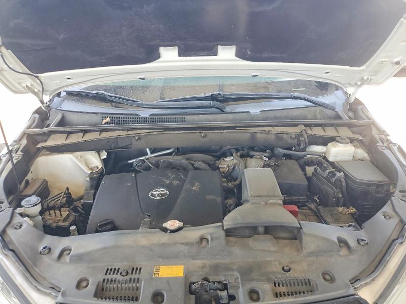 61724376 :رقم المزاد ، 5TDZZRFH1KS300015 vin ، 2019 Toyota Highlander مزاد بيع