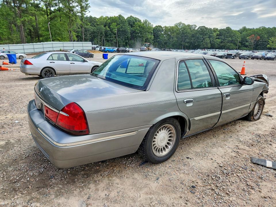 Продаж на аукціоні авто 2001 Mercury Grand Marquis, vin: 2MEFM75W51X690236, номер лоту: 61589396