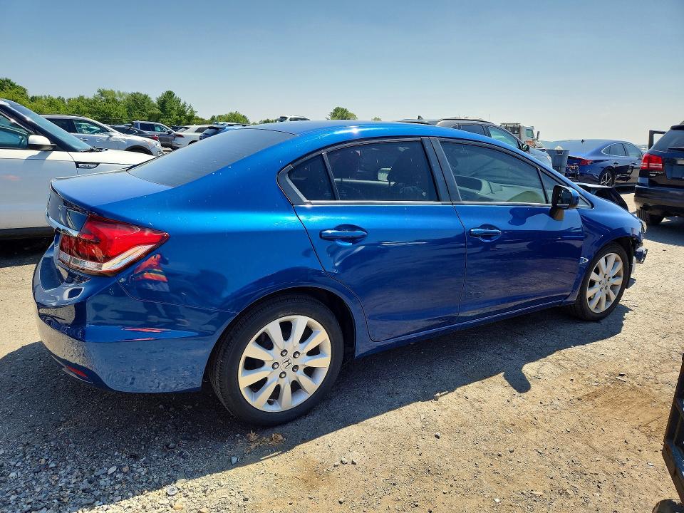2014 Honda Civic მანქანა იყიდება აუქციონზე, vin: 19XFB2F5XEE260648, აუქციონის ნომერი: 61515666