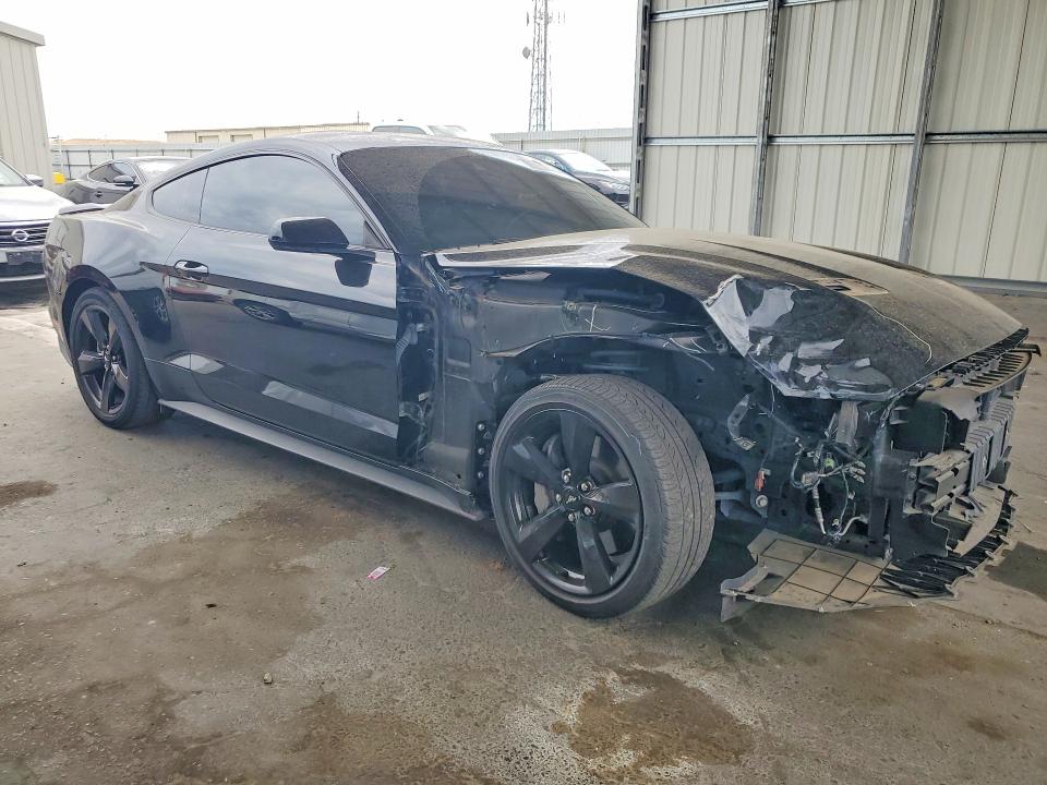 60512066 :رقم المزاد ، 1FA6P8CF4M5137915 vin ، 2021 Ford Mustang مزاد بيع
