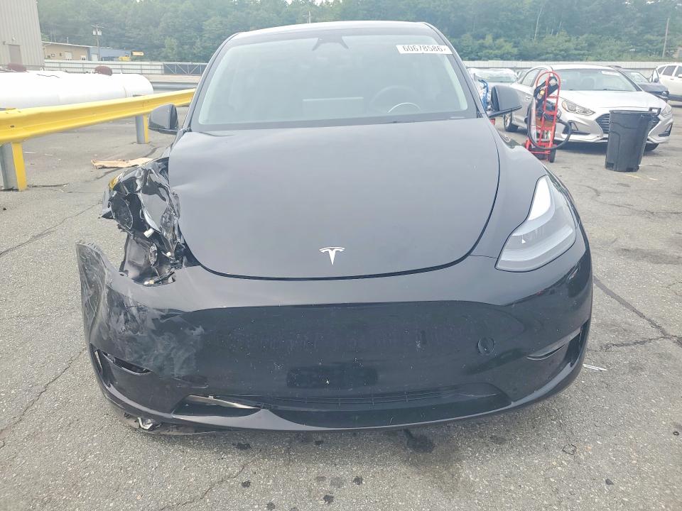 Продажа на аукционе авто 2024 Tesla Model Y, vin: 7SAYGDEE5RA306832, номер лота: 60678586