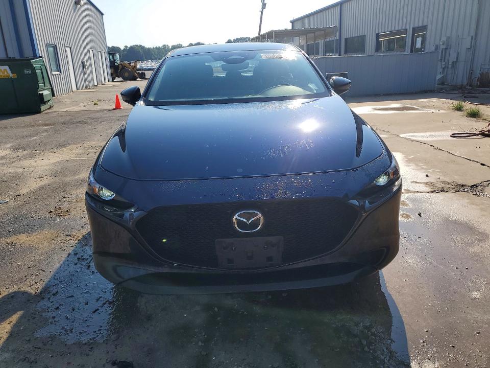 61909776 :رقم المزاد ، JM1BPAKM8R1722172 vin ، 2024 Mazda 3 مزاد بيع